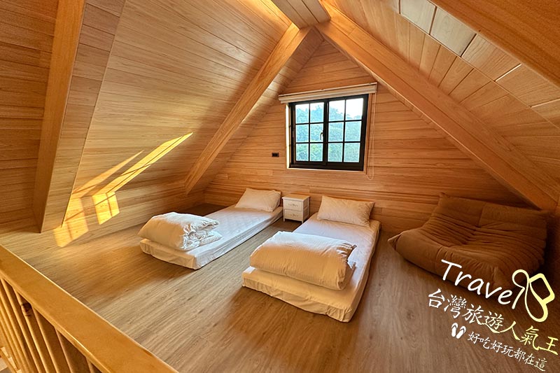 A棟-201 四人閣樓套房